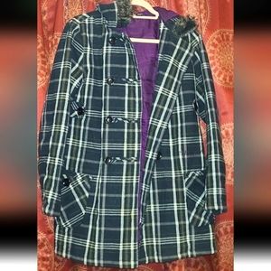Volcom medium womens jacket. Longer length